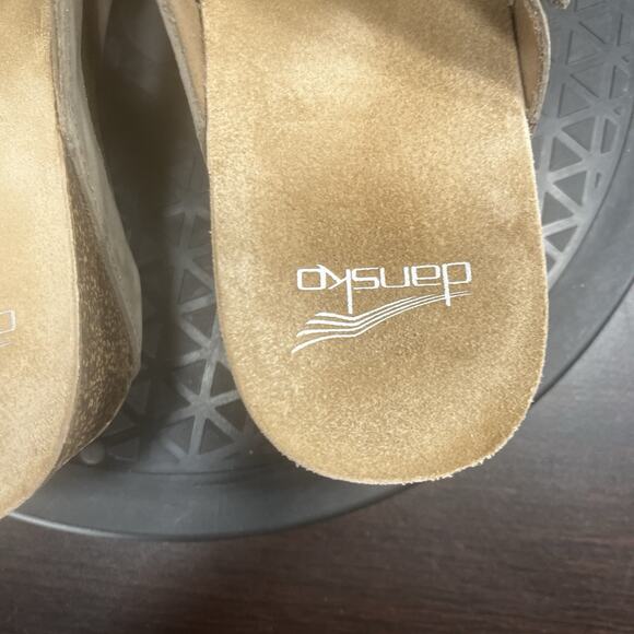 Dansko Womens Sz 10-10.5 Susie Brown Wedge Nubuck Leather Strappy Sandals - Picture 6 of 10